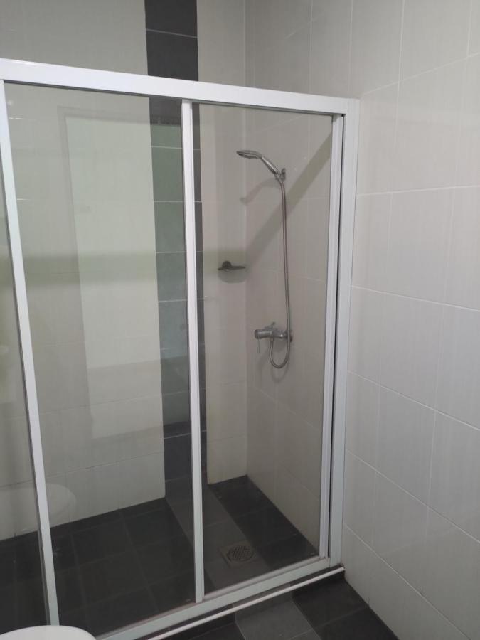 Marina Island Couple Home Stay Лумут Экстерьер фото